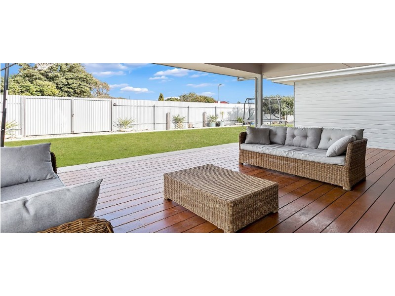 1 Pilot Crescent, Seaford SA 5169