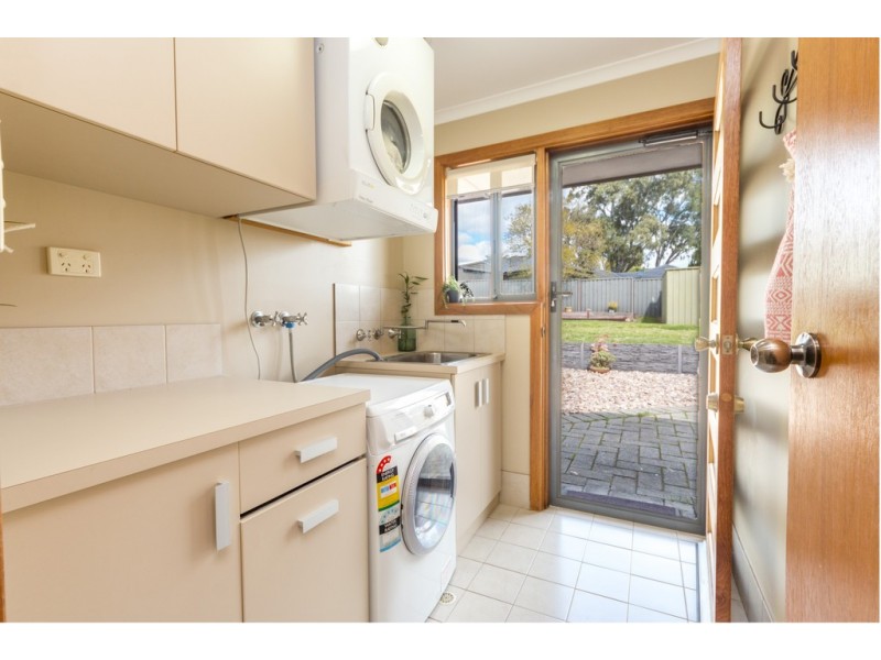 70 Spriggs Road, Onkaparinga Hills SA 5163
