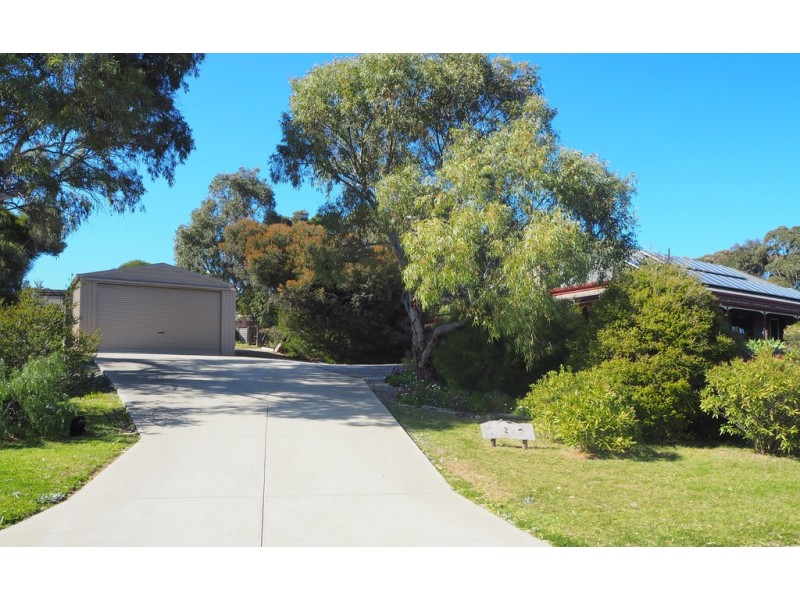 2 Hewett Close, Normanville SA 5204