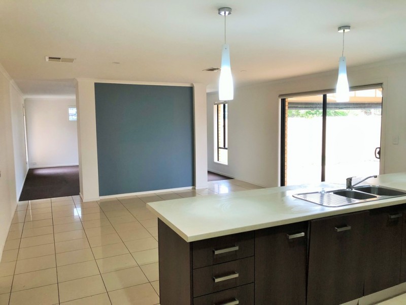 14 Stern Road, Seaford Meadows SA 5169
