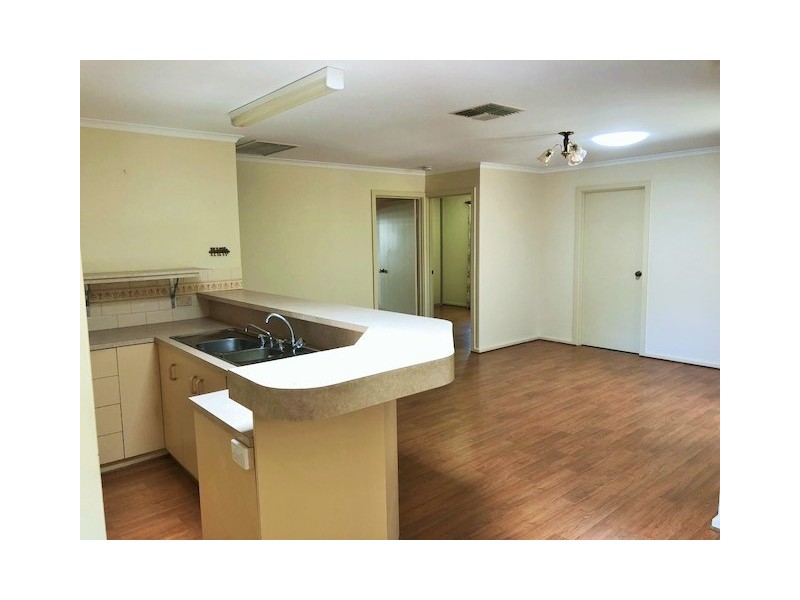 6 Mataro Avenue, Mclaren Vale SA 5171