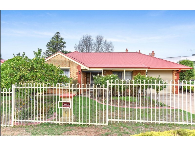 6 Mataro Avenue, Mclaren Vale SA 5171