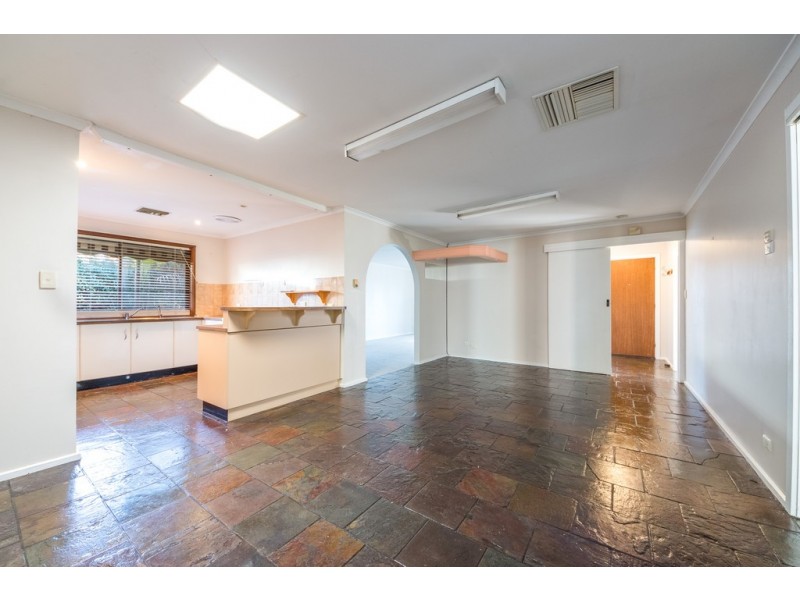 110 Reynell Road, Woodcroft SA 5162