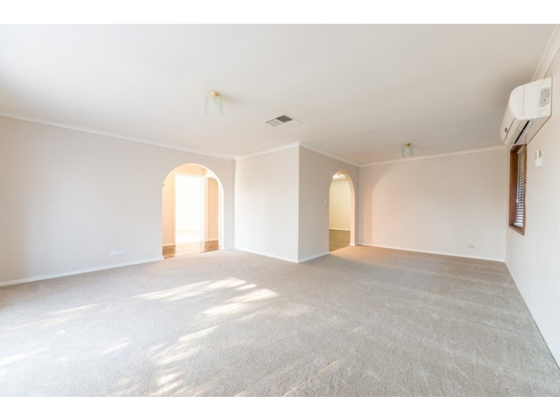 110 Reynell Road, Woodcroft SA 5162