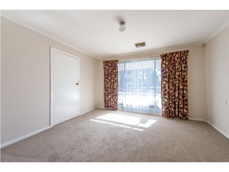 110 Reynell Road, Woodcroft SA 5162