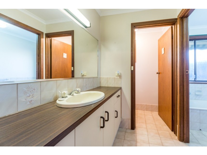 110 Reynell Road, Woodcroft SA 5162