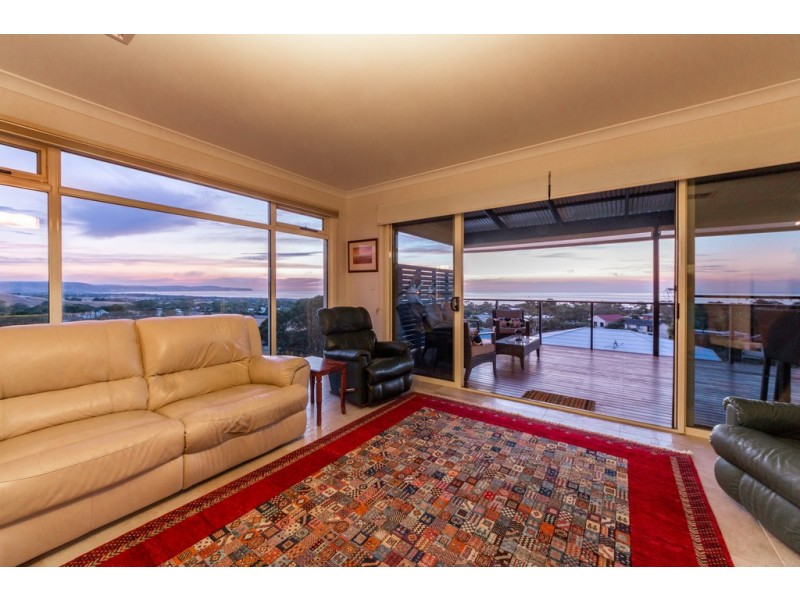 5 Stacey Drive, Carrickalinga SA 5204