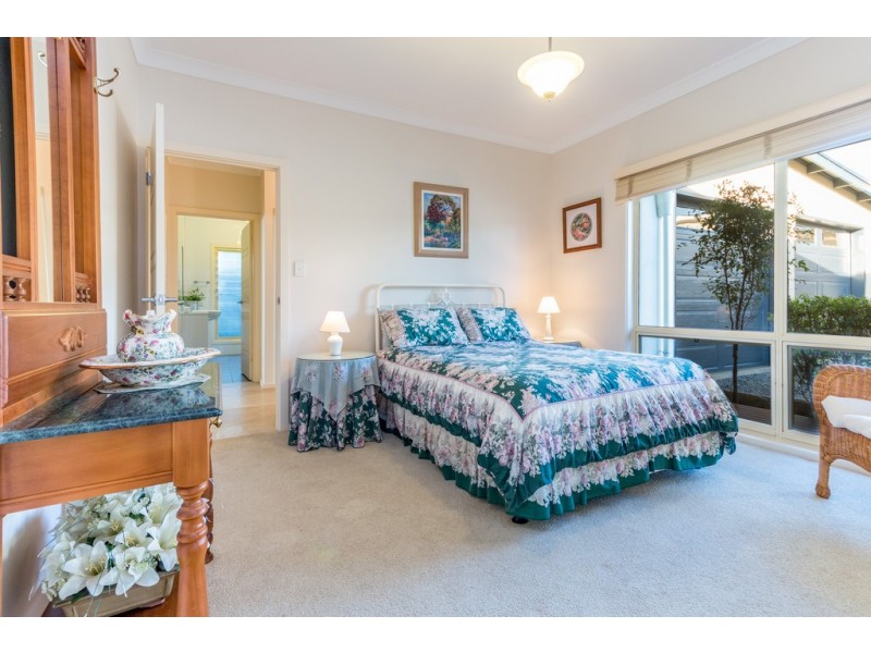 5 Stacey Drive, Carrickalinga SA 5204