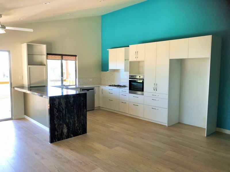 2up Martin Avenue, Maslin Beach SA 5170