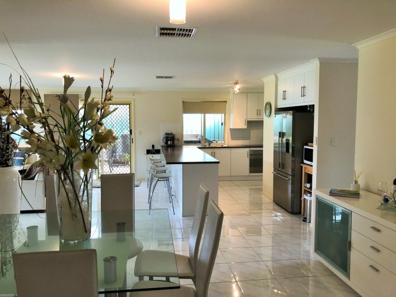 15 Hunt Road, Mclaren Flat SA 5171