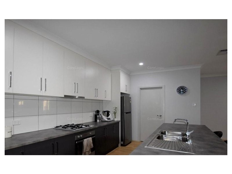 18 Oliphant Road, Seaford Heights SA 5169