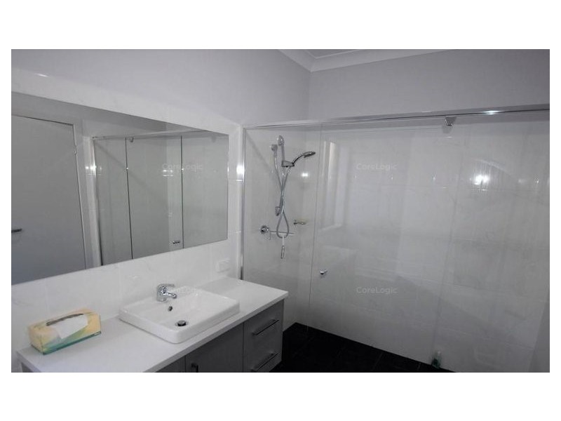 18 Oliphant Road, Seaford Heights SA 5169