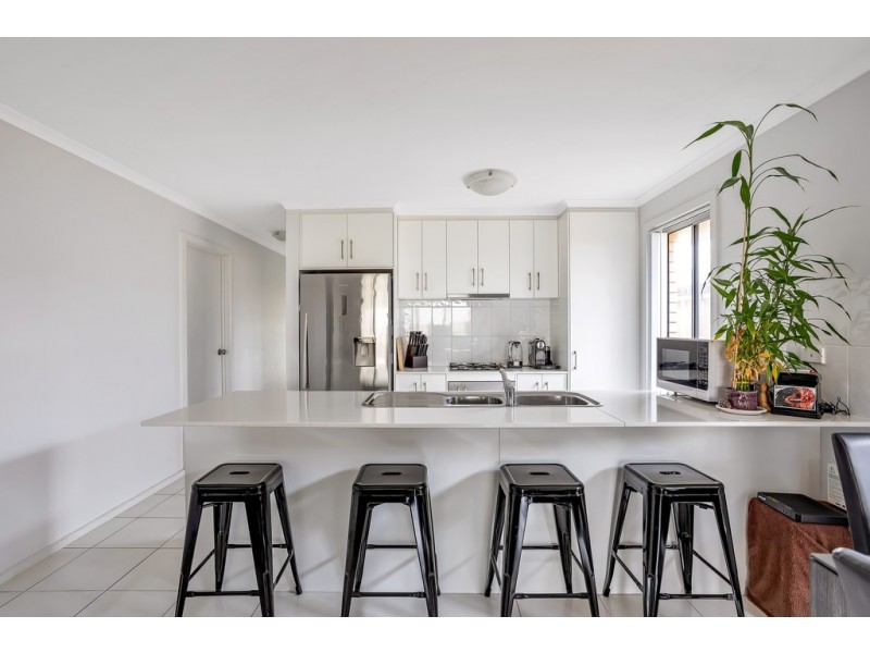 22 Yarr Crescent, Seaford Meadows SA 5169