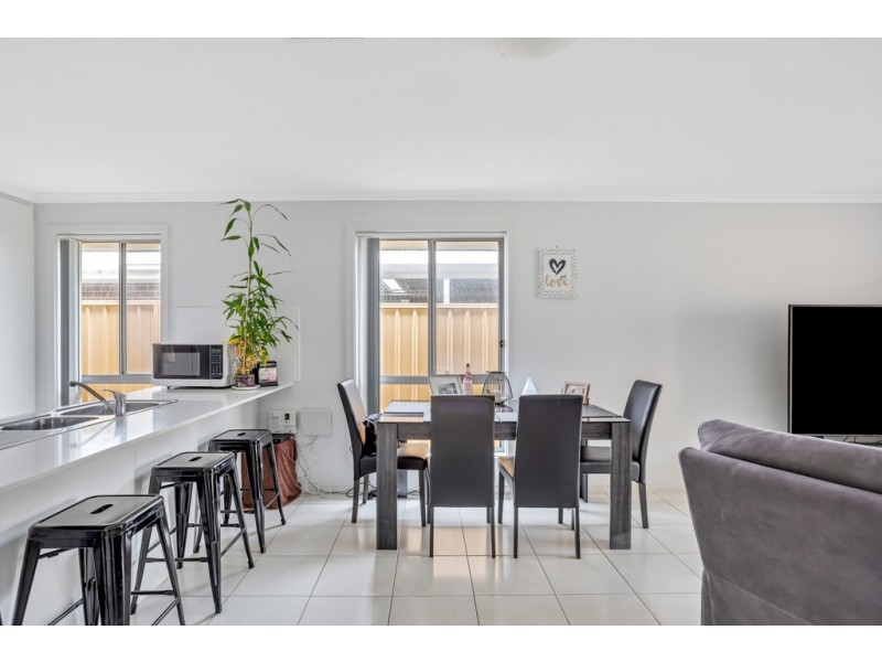 22 Yarr Crescent, Seaford Meadows SA 5169