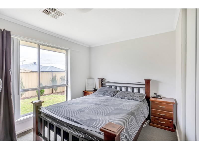 22 Yarr Crescent, Seaford Meadows SA 5169