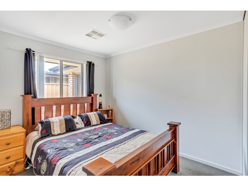 22 Yarr Crescent, Seaford Meadows SA 5169