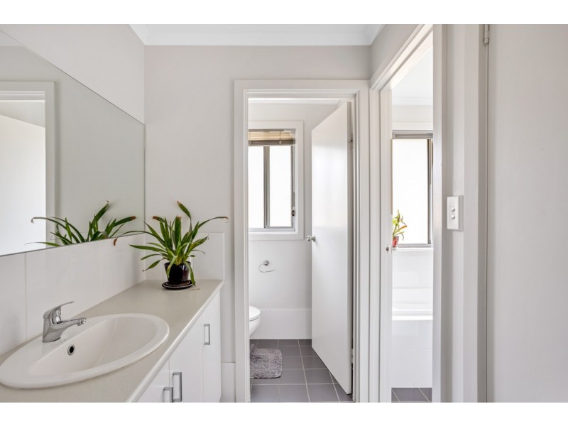 22 Yarr Crescent, Seaford Meadows SA 5169