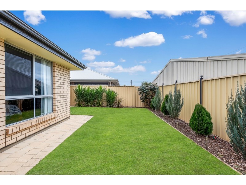 22 Yarr Crescent, Seaford Meadows SA 5169