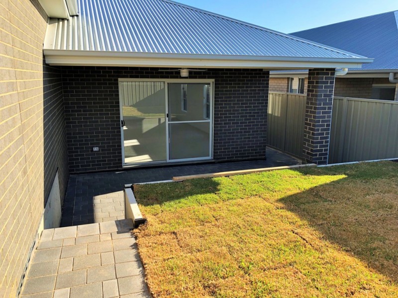 6 Clark Road, Seaford Heights SA 5169