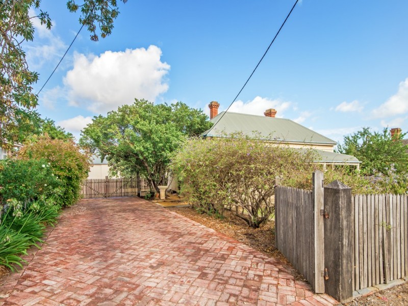 13 Main Road, Willunga SA 5172