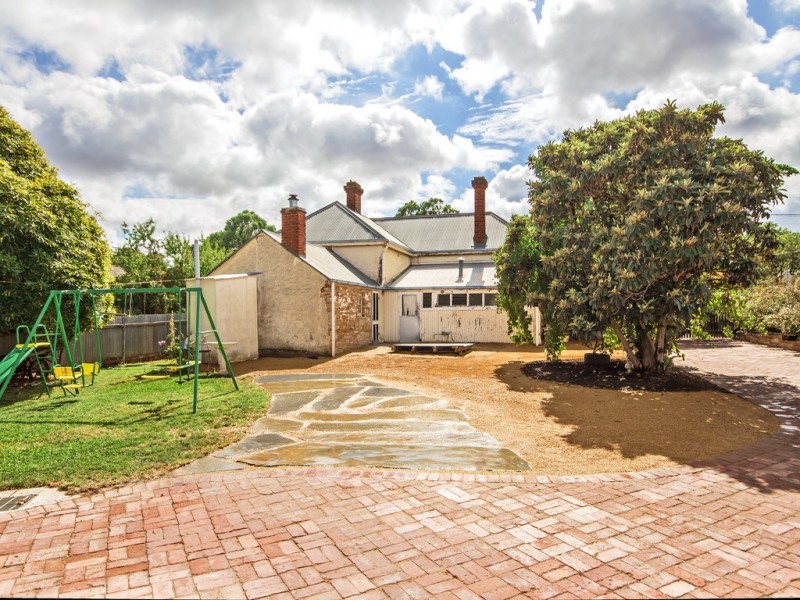 13 Main Road, Willunga SA 5172