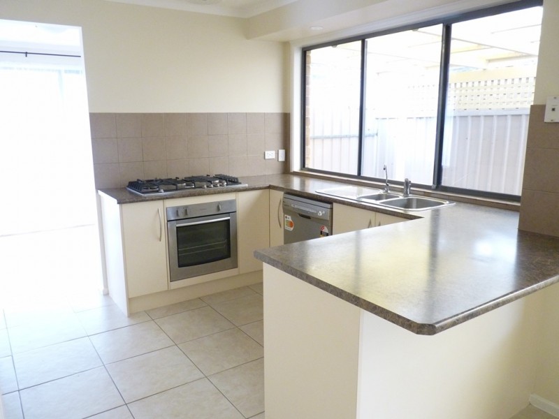 13 Sonar Court, Seaford Rise SA 5169
