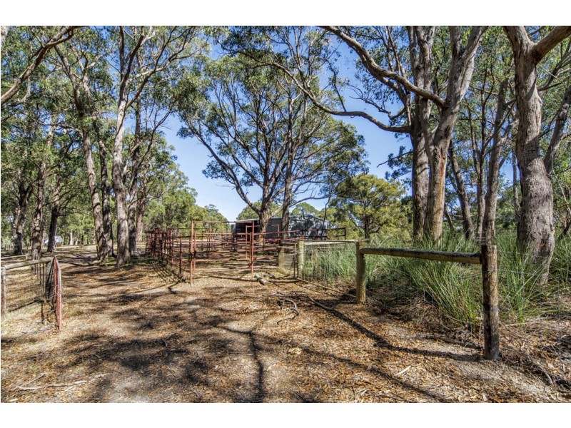 18 Badgers Road, Hope Forest SA 5172