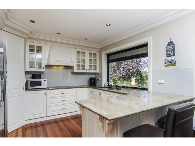 18 Badgers Road, Hope Forest SA 5172