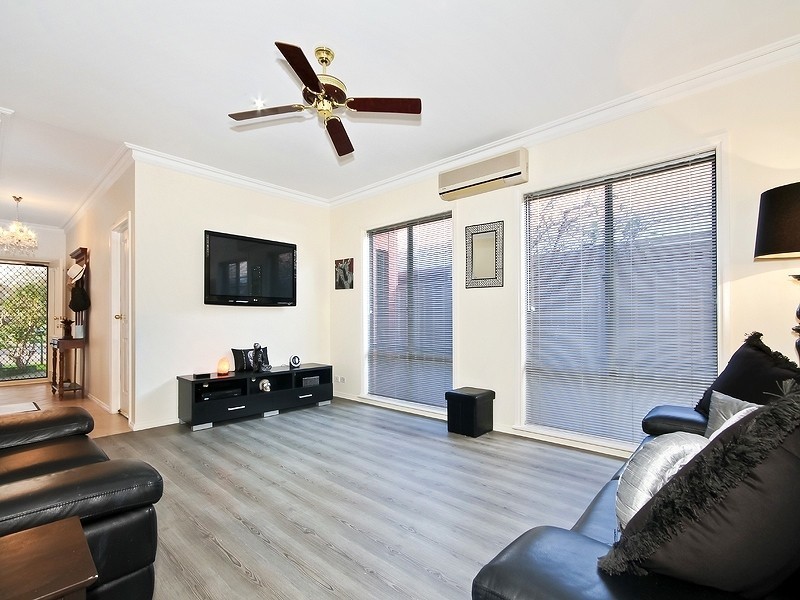 7 Shoalwater Close, Seaford Rise SA 5169