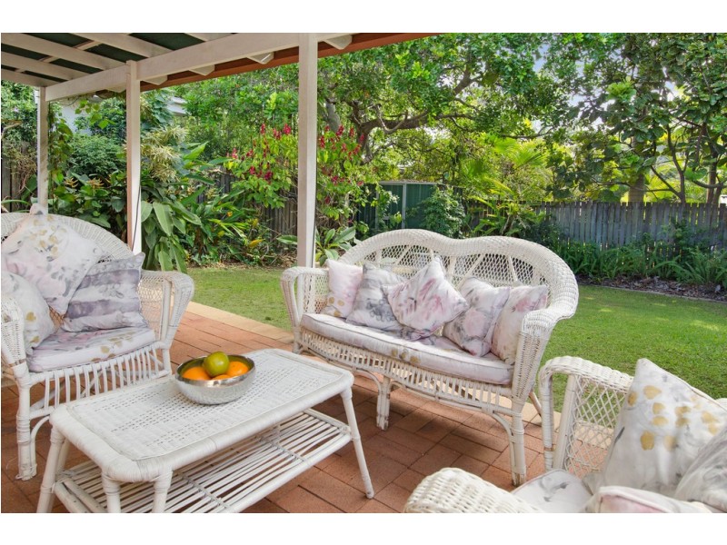 28 Windsor Street, Hamilton QLD 4007