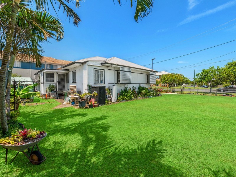 2 Mann Avenue, Northgate QLD 4013