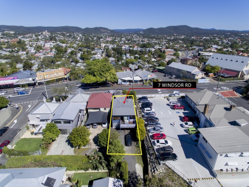 7 Windsor Road, Red Hill QLD 4059