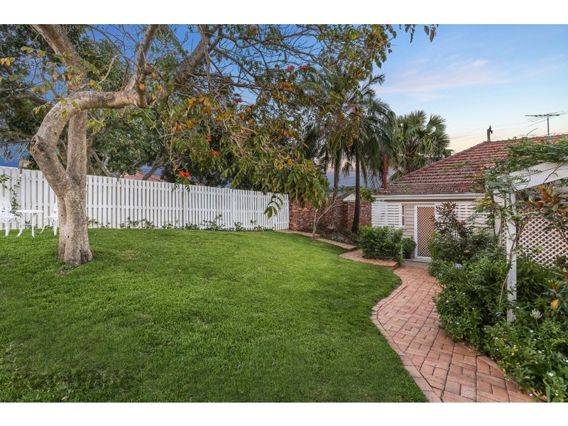 166 Hamilton Road, Wavell Heights QLD 4012