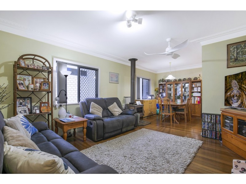 76 Main Avenue, Wavell Heights QLD 4012