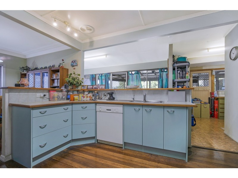 76 Main Avenue, Wavell Heights QLD 4012