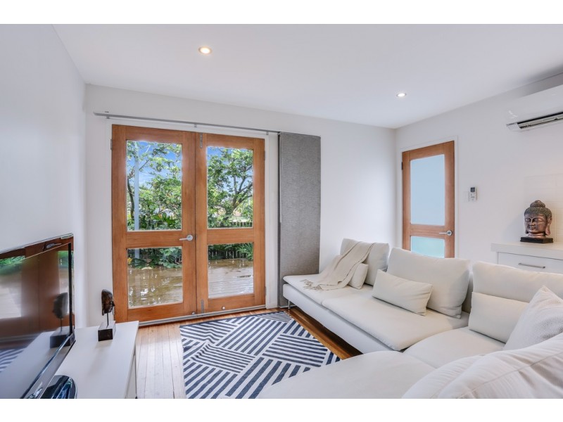 71 Park Road, Wooloowin QLD 4030