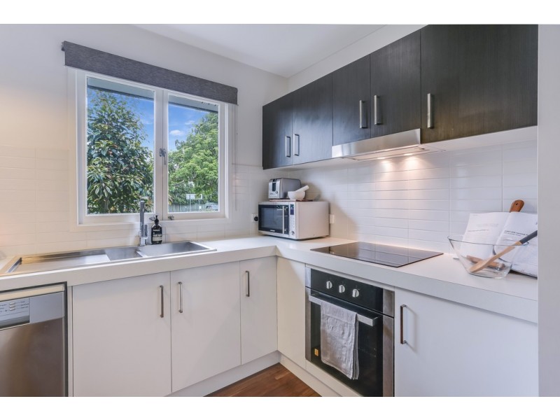 71 Park Road, Wooloowin QLD 4030