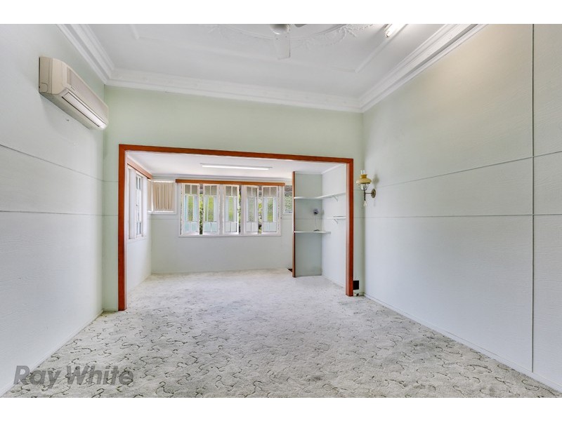 75 Daisy Street, Newmarket QLD 4051