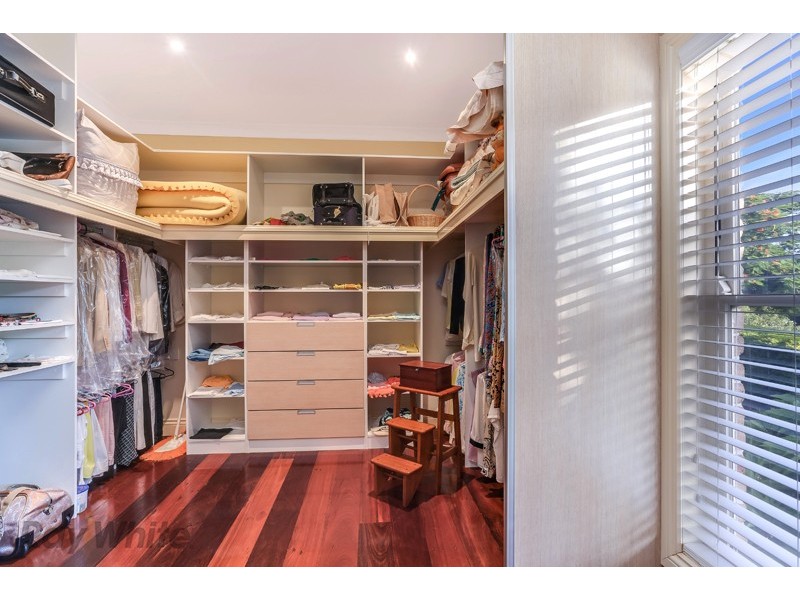 144 Upper Brookfield Road, Brookfield QLD 4069