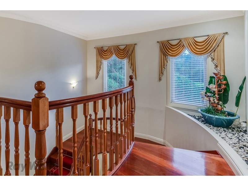 144 Upper Brookfield Road, Brookfield QLD 4069