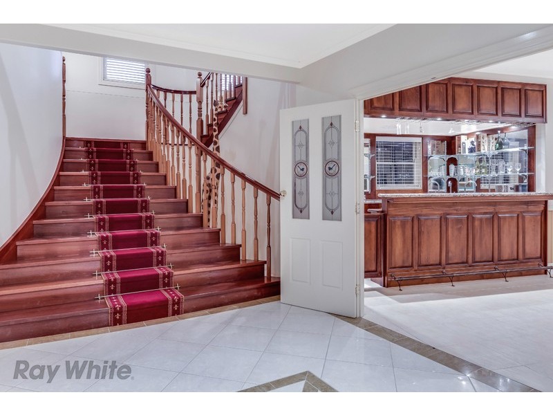 144 Upper Brookfield Road, Brookfield QLD 4069