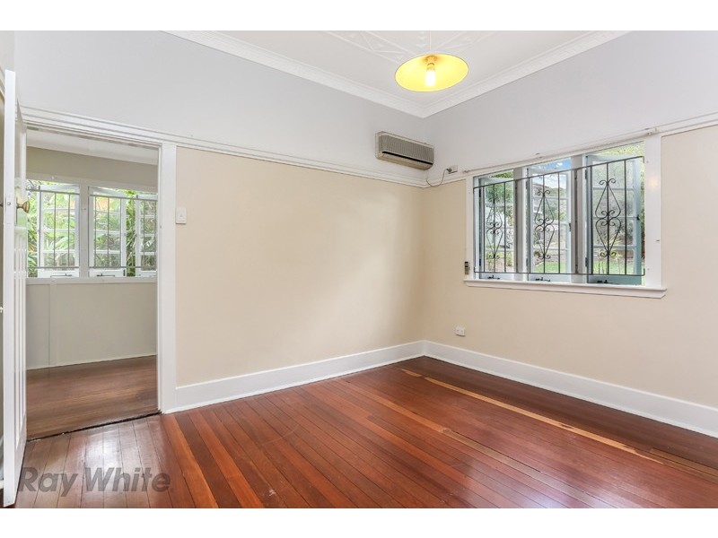 2/2 Day Street, Hamilton QLD 4007