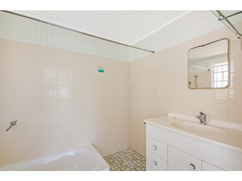 15 Hawdon Street, Wilston QLD 4051