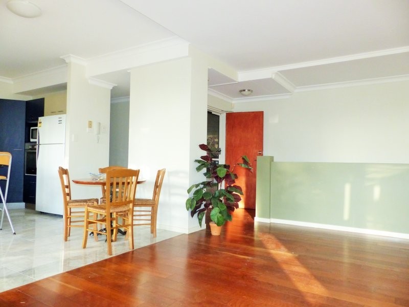 2/3 Indooroopilly Street, Dutton Park QLD 4102