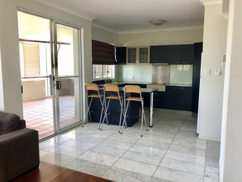 2/3 Indooroopilly Street, Dutton Park QLD 4102