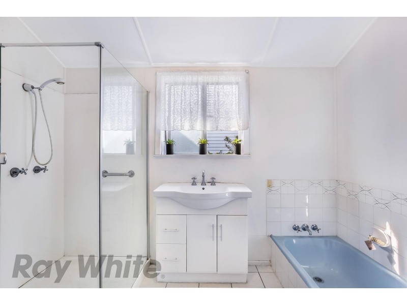 111 Mein Street, Hendra QLD 4011