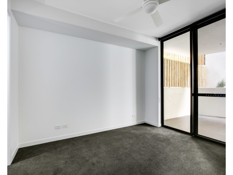 104/24 Norman Crescent, Norman Park QLD 4170
