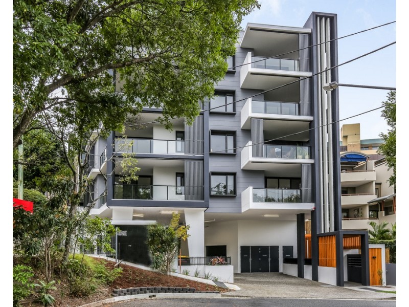104/24 Norman Crescent, Norman Park QLD 4170