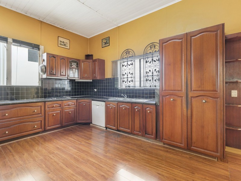 32 Whytecliffe Street, Albion QLD 4010