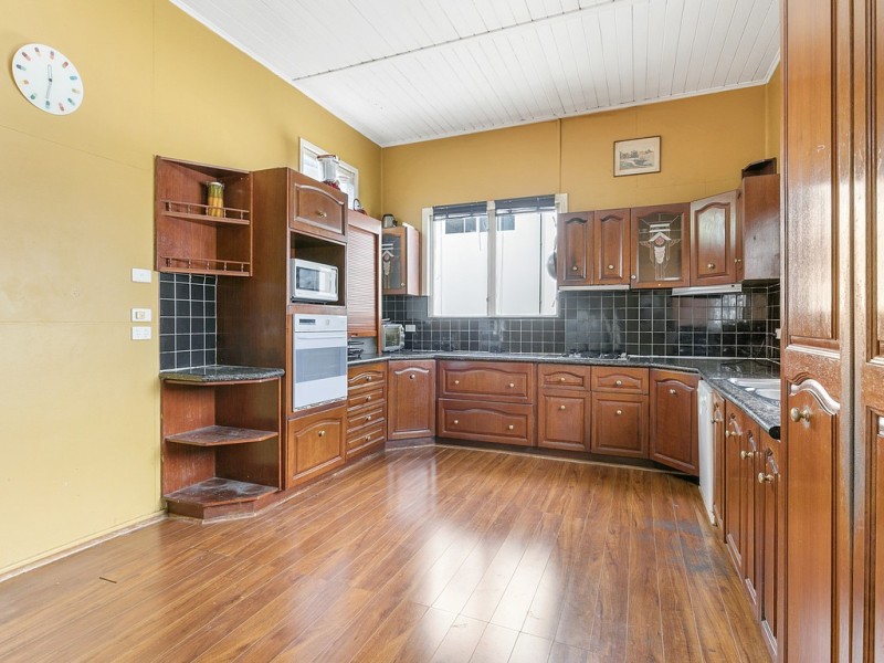 32 Whytecliffe Street, Albion QLD 4010